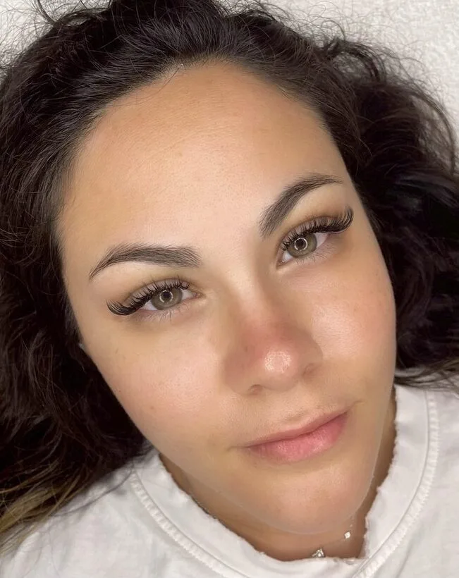 Foxy lash style